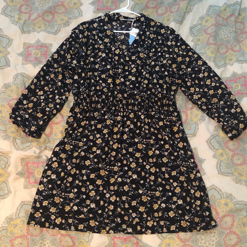 Playfully summer work or play dress. 1X